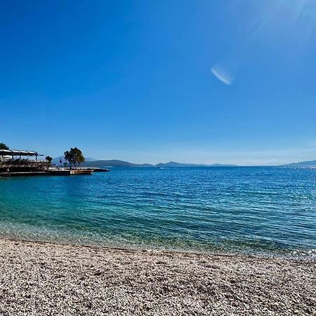 Agora Sea View Apartment Sarandë Eksteriør billede
